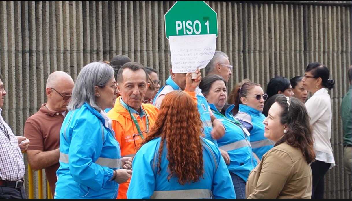 Más de 350 mil personas participaron en el Simulacro Nacional de ...